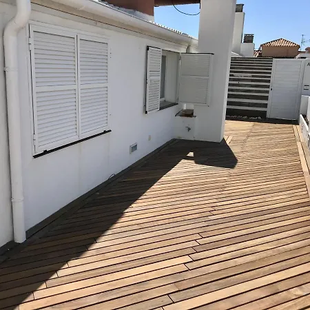 Deluxe Penthouse Apartment