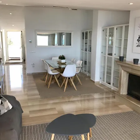 Deluxe Penthouse *