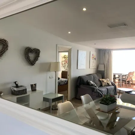 Deluxe Penthouse Apartment